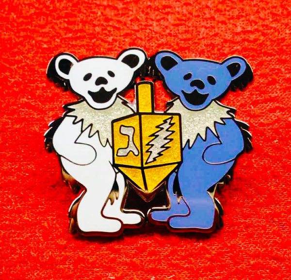 They Love Each Other Bears Pin - Hanukkah Dreidel Bears